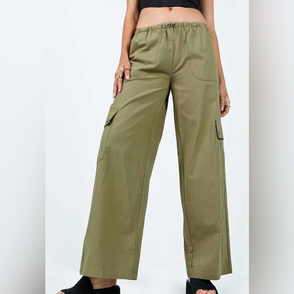 Princess Polly Wide Leg Cargo Utility Pants in Khaki - Picture 4 of 10